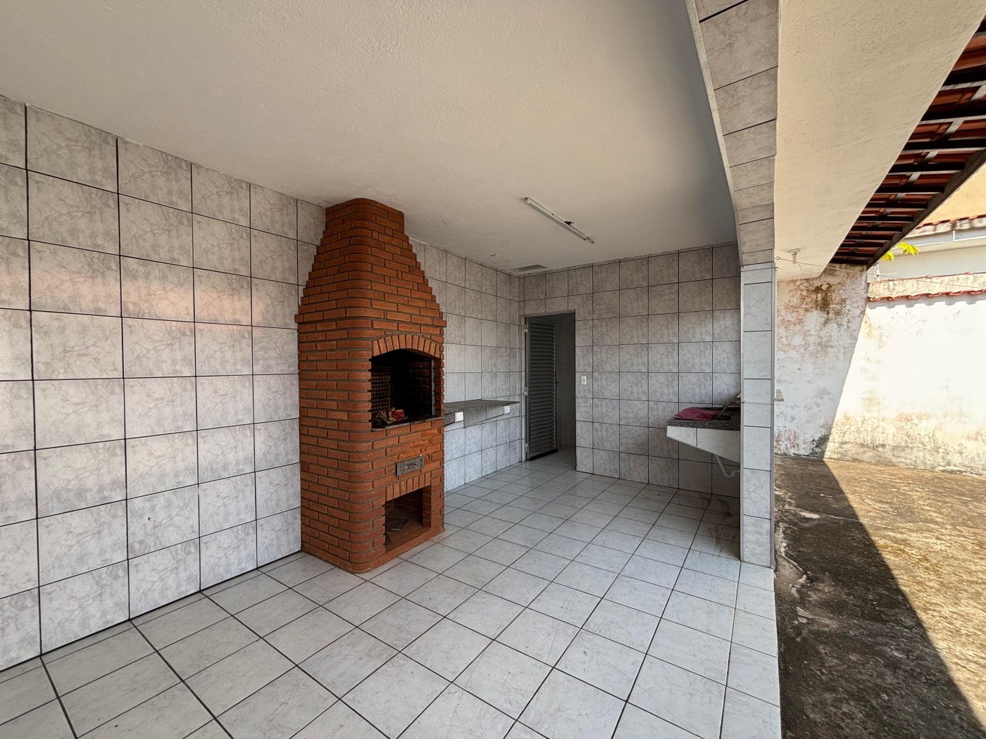 Casa à venda com 2 quartos, 260m² - Foto 18