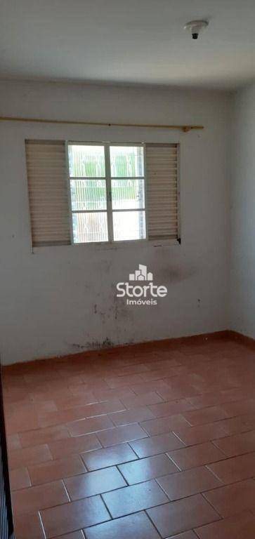 Casa à venda com 3 quartos, 270m² - Foto 12