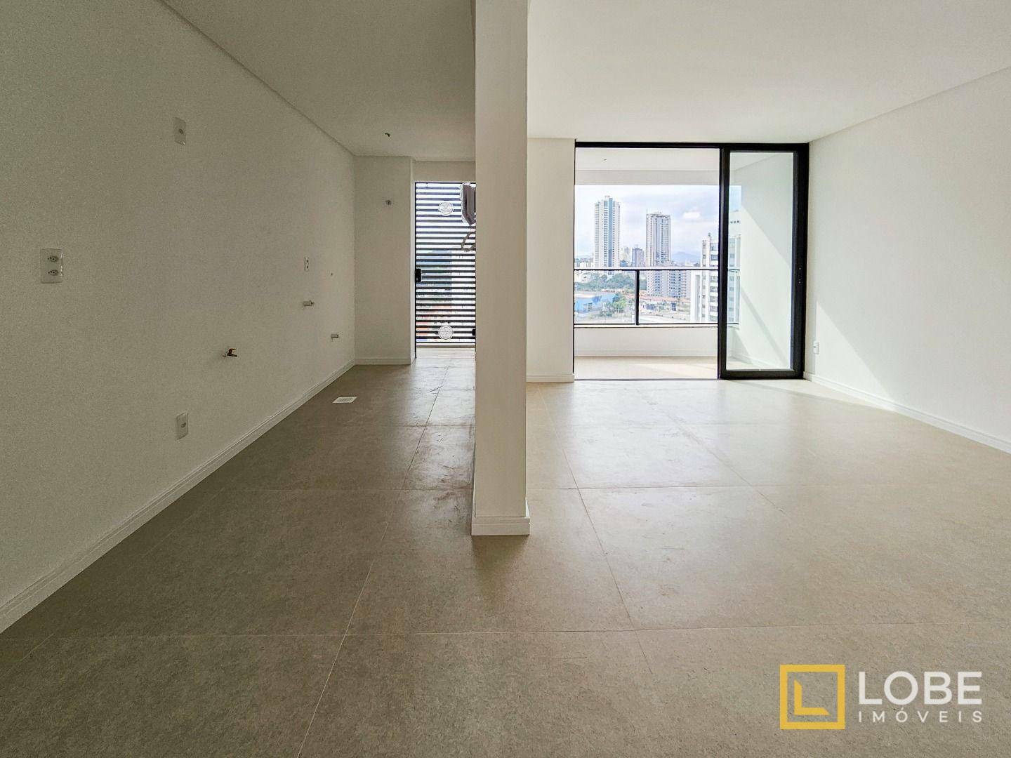 Apartamento à venda com 2 quartos, 68m² - Foto 5