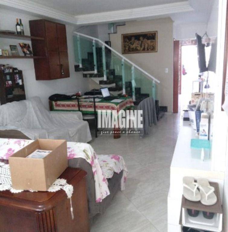 Sobrado à venda com 2 quartos, 160m² - Foto 3