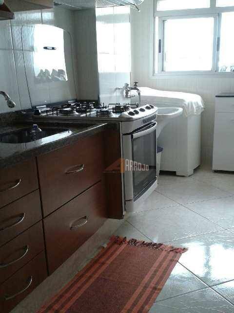 Apartamento à venda com 1 quarto, 34m² - Foto 12