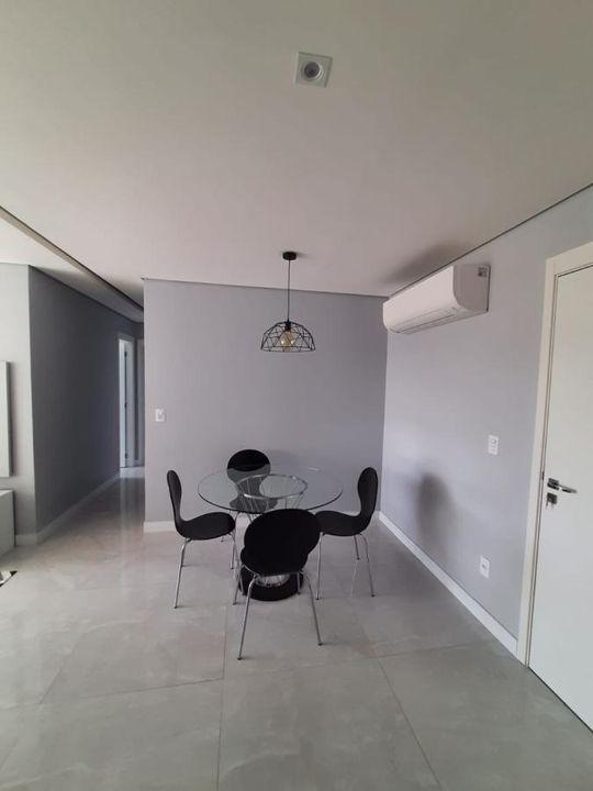 Apartamento à venda com 2 quartos, 70m² - Foto 8