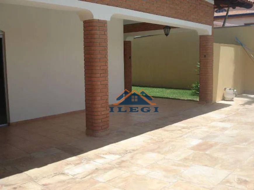 Casa de Condomínio à venda e aluguel com 3 quartos, 800M2 - Foto 3