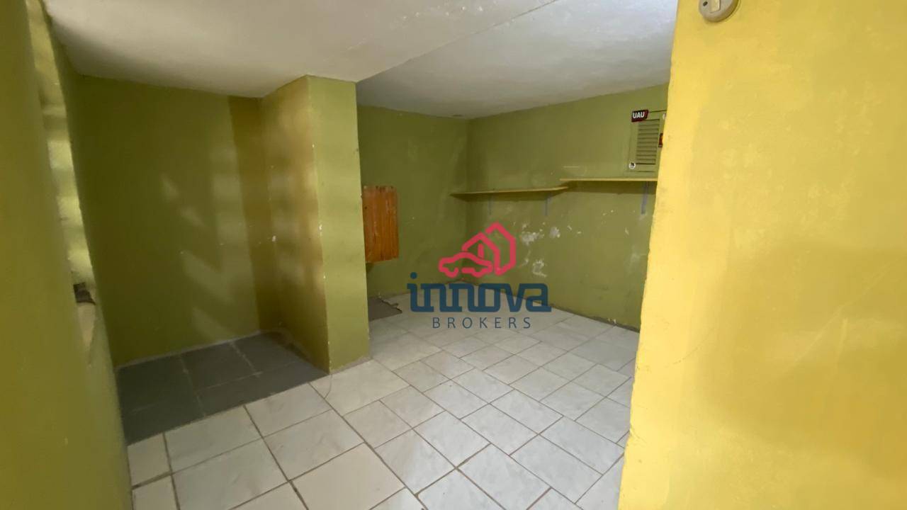 Casa à venda com 3 quartos, 183m² - Foto 4