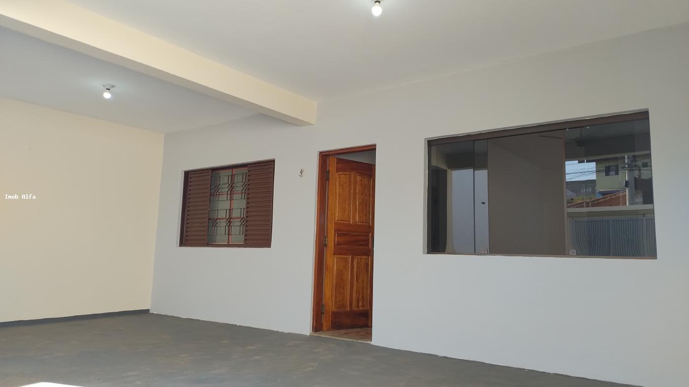 Casa à venda com 4 quartos, 250m² - Foto 27