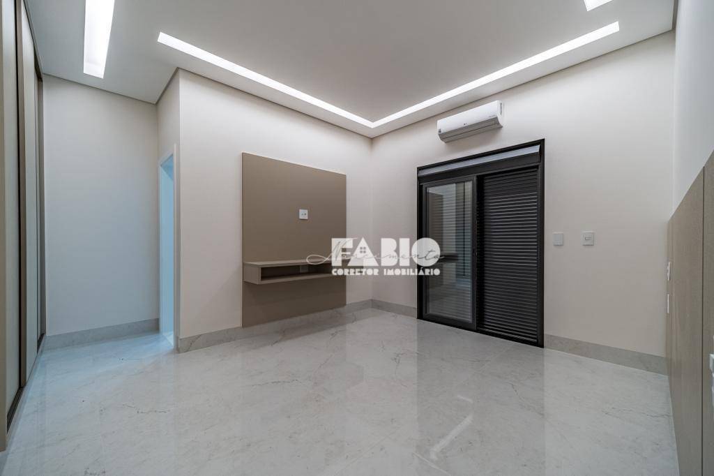 Casa de Condomínio à venda com 3 quartos, 290m² - Foto 40