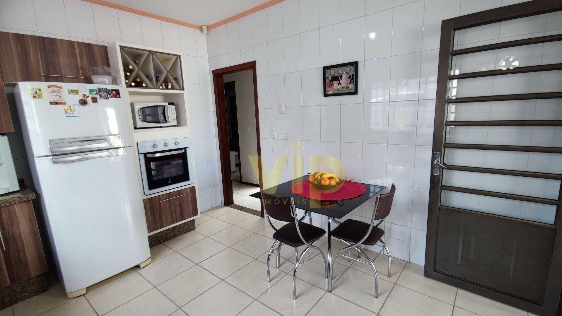 Casa à venda com 3 quartos, 158m² - Foto 8