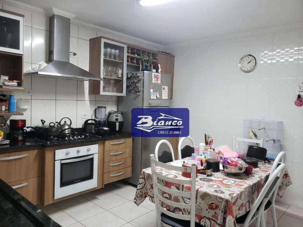 Sobrado à venda com 2 quartos, 137m² - Foto 5