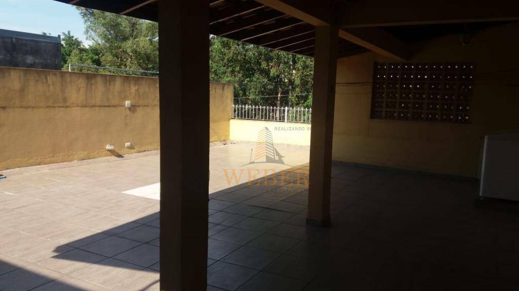 Sobrado à venda com 5 quartos, 450m² - Foto 1