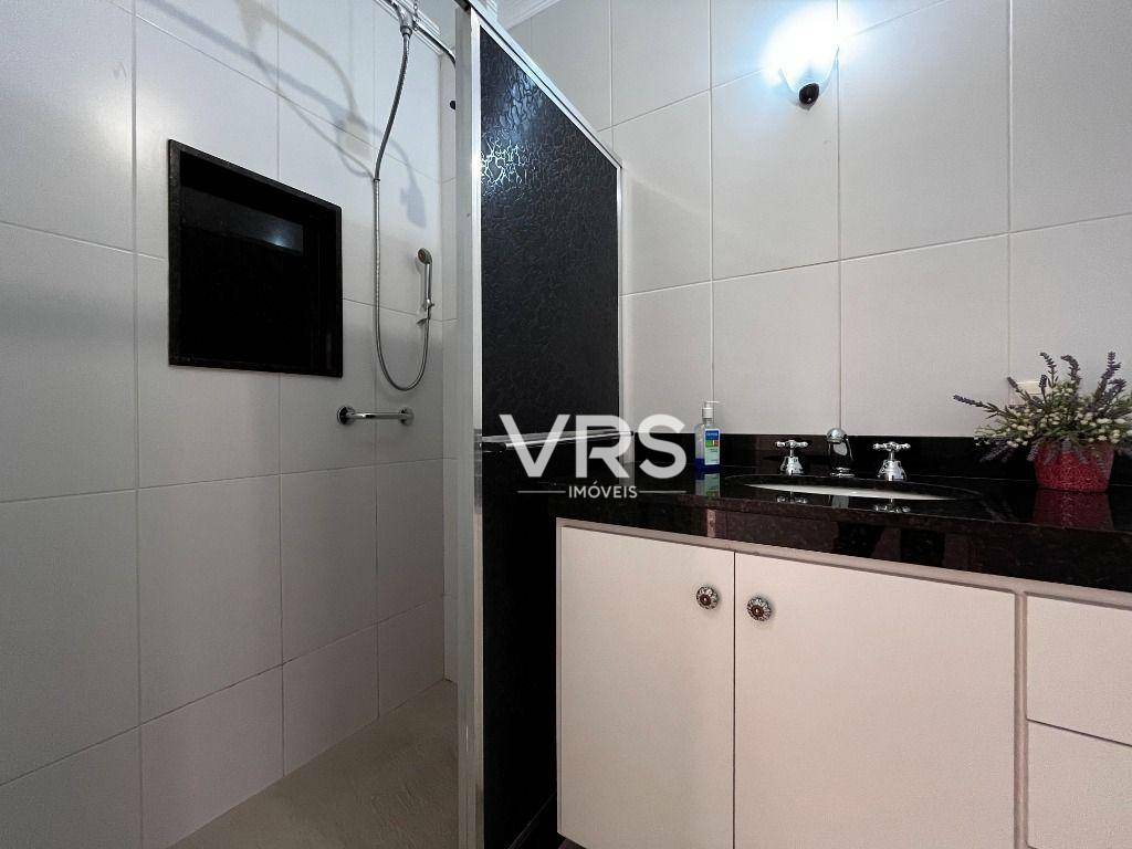 Apartamento à venda com 3 quartos, 97m² - Foto 13