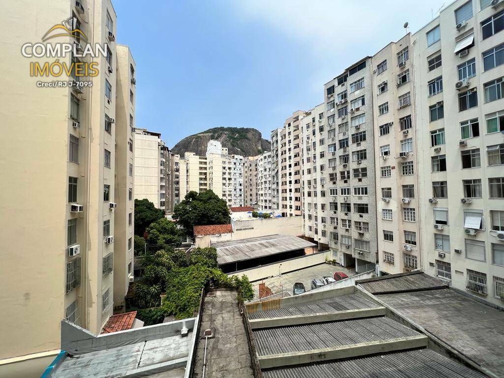 Apartamento à venda com 3 quartos, 160m² - Foto 17