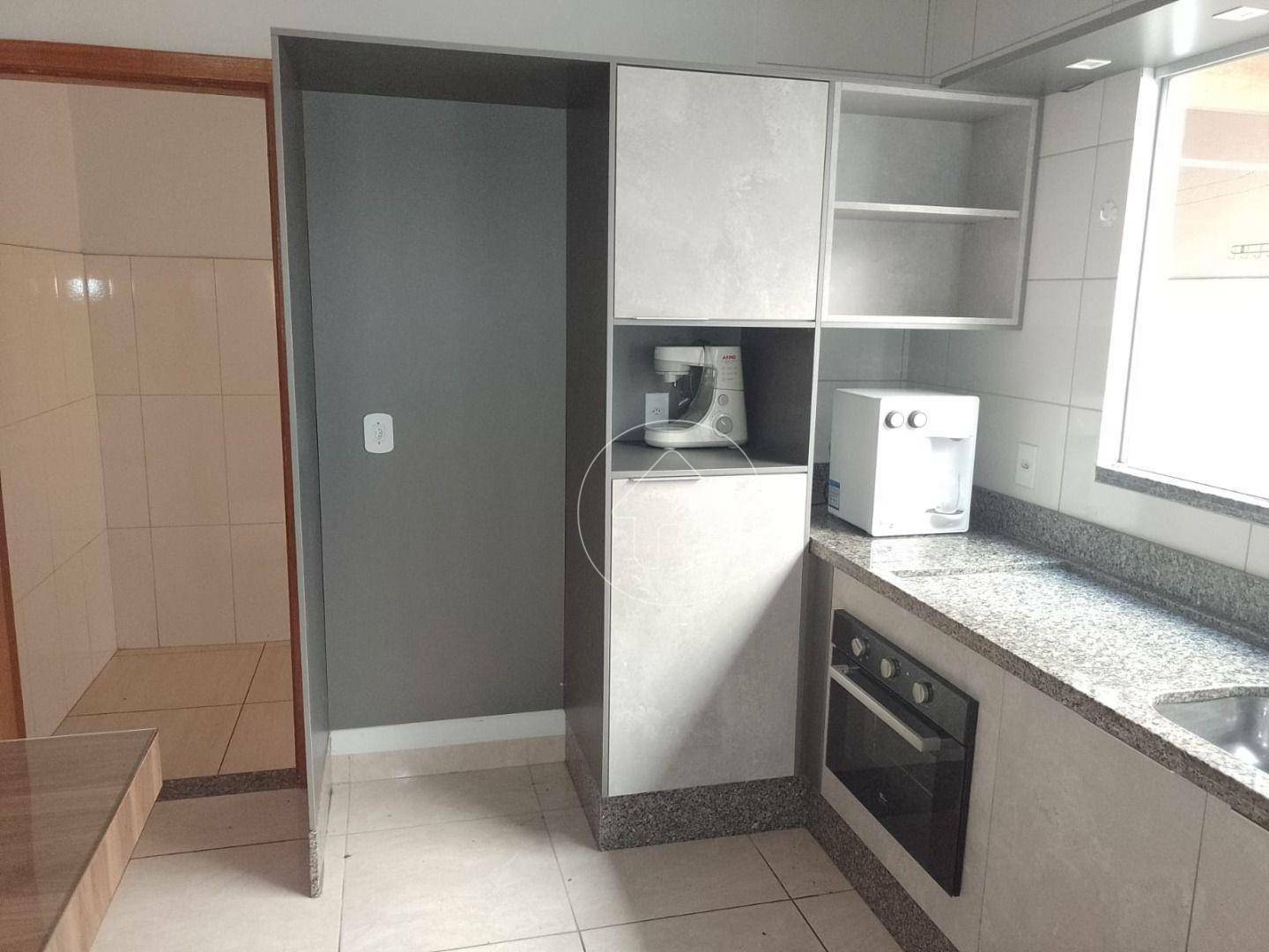 Casa à venda com 3 quartos, 100m² - Foto 2