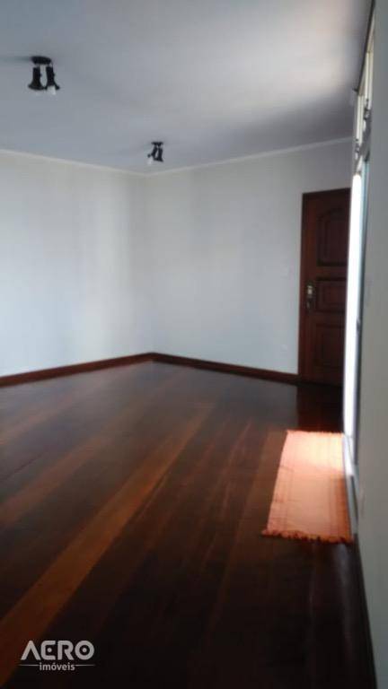 Apartamento à venda com 3 quartos, 148m² - Foto 6