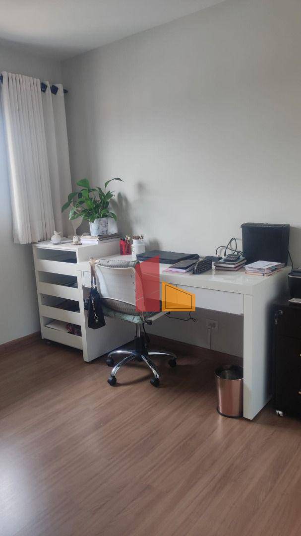 Apartamento à venda com 3 quartos, 135m² - Foto 19