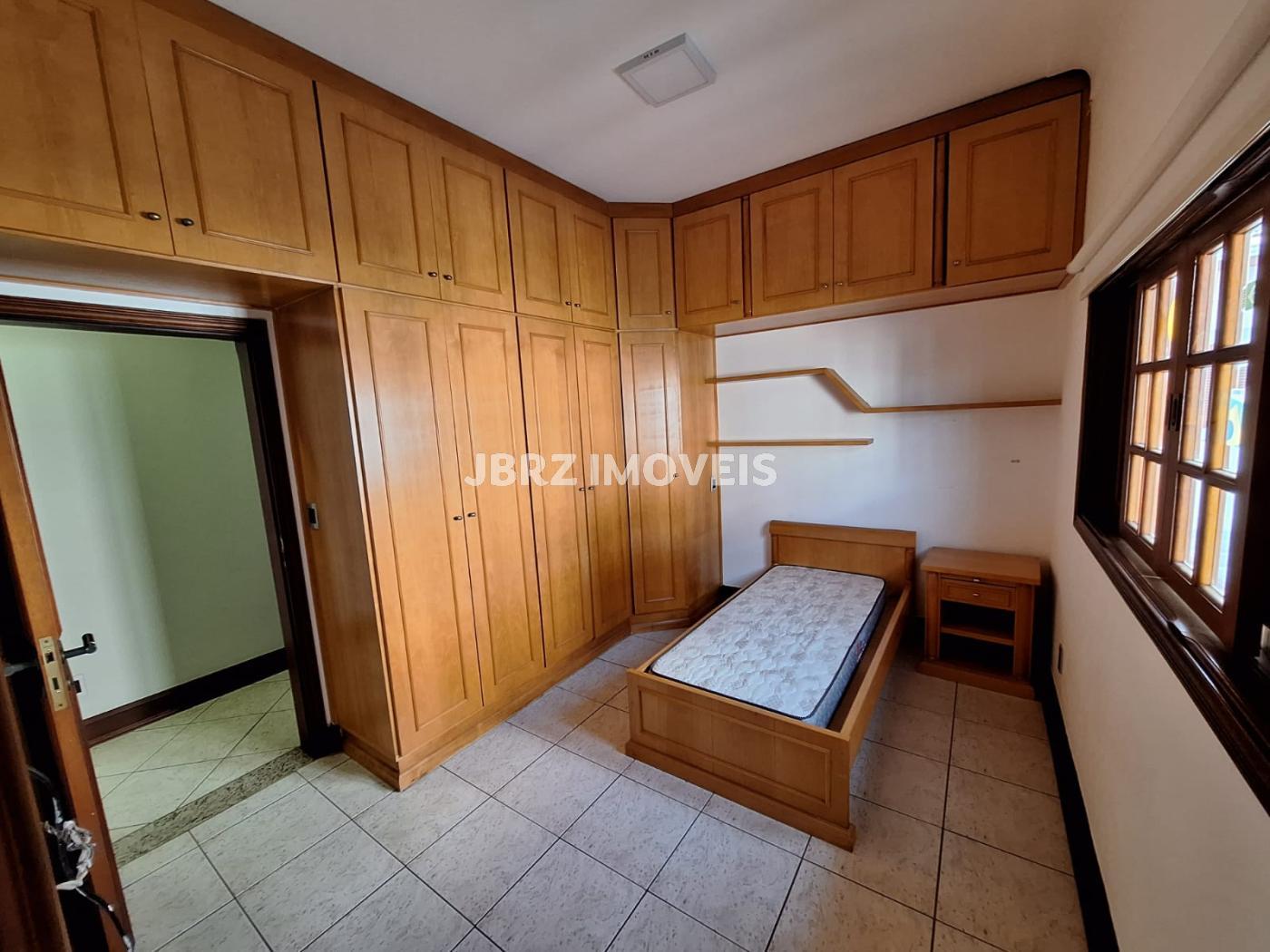 Casa de Condomínio à venda com 5 quartos, 368m² - Foto 18