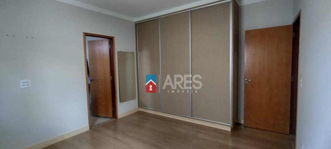 Casa à venda com 2 quartos, 115m² - Foto 10