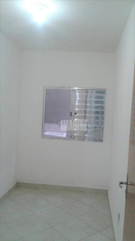 Apartamento para alugar com 2 quartos, 37m² - Foto 11