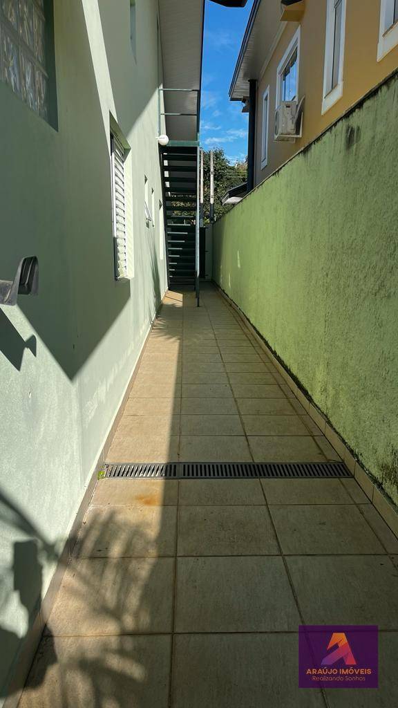 Casa de Condomínio à venda e aluguel com 3 quartos, 200m² - Foto 19