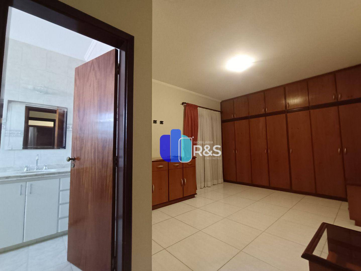 Casa à venda e aluguel com 3 quartos, 227m² - Foto 36