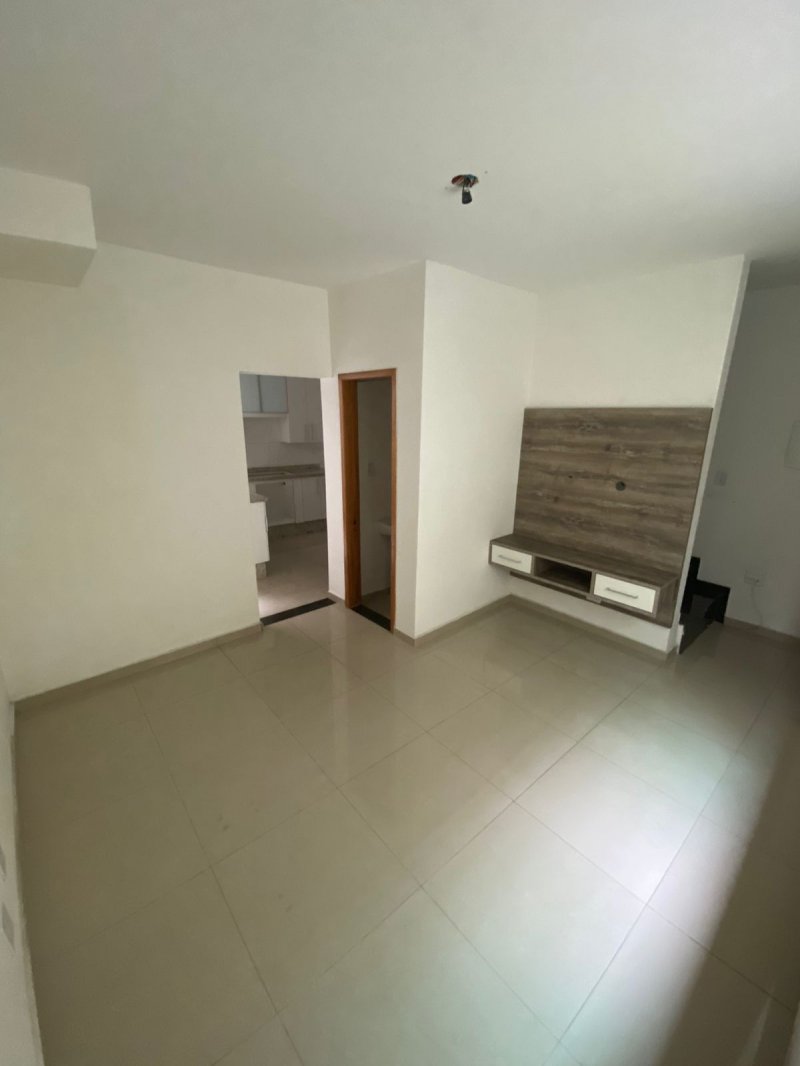 Sobrado à venda com 3 quartos, 70m² - Foto 5