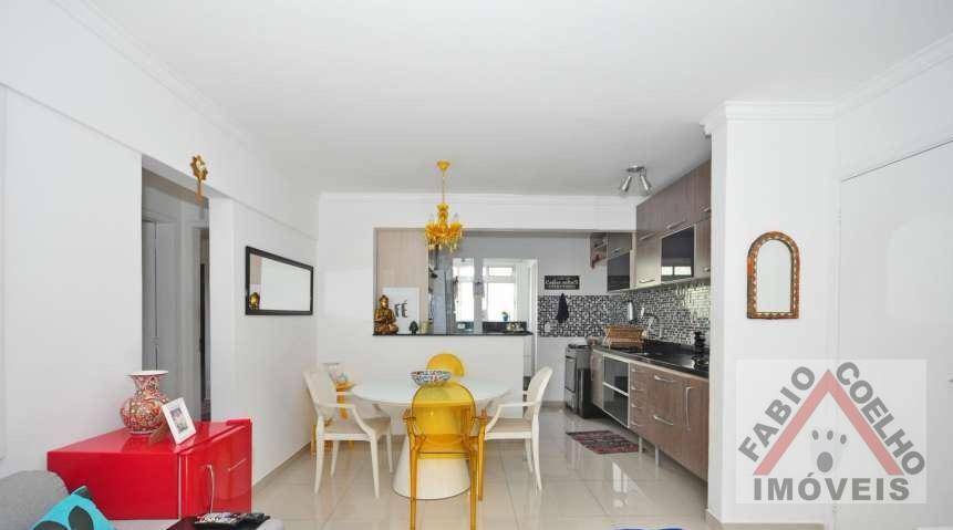 Apartamento à venda com 2 quartos, 68m² - Foto 1