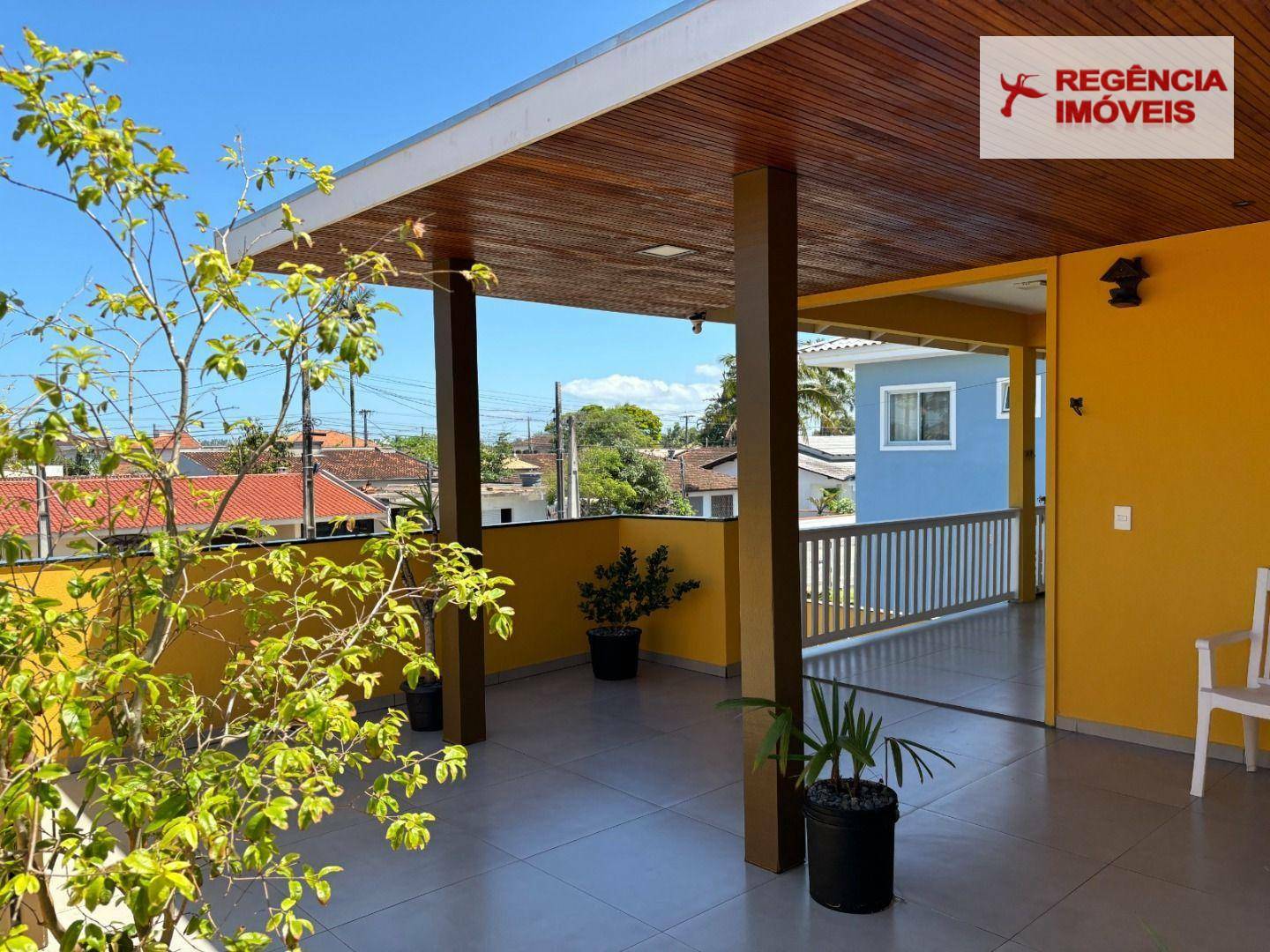 Casa à venda com 4 quartos, 240m² - Foto 11