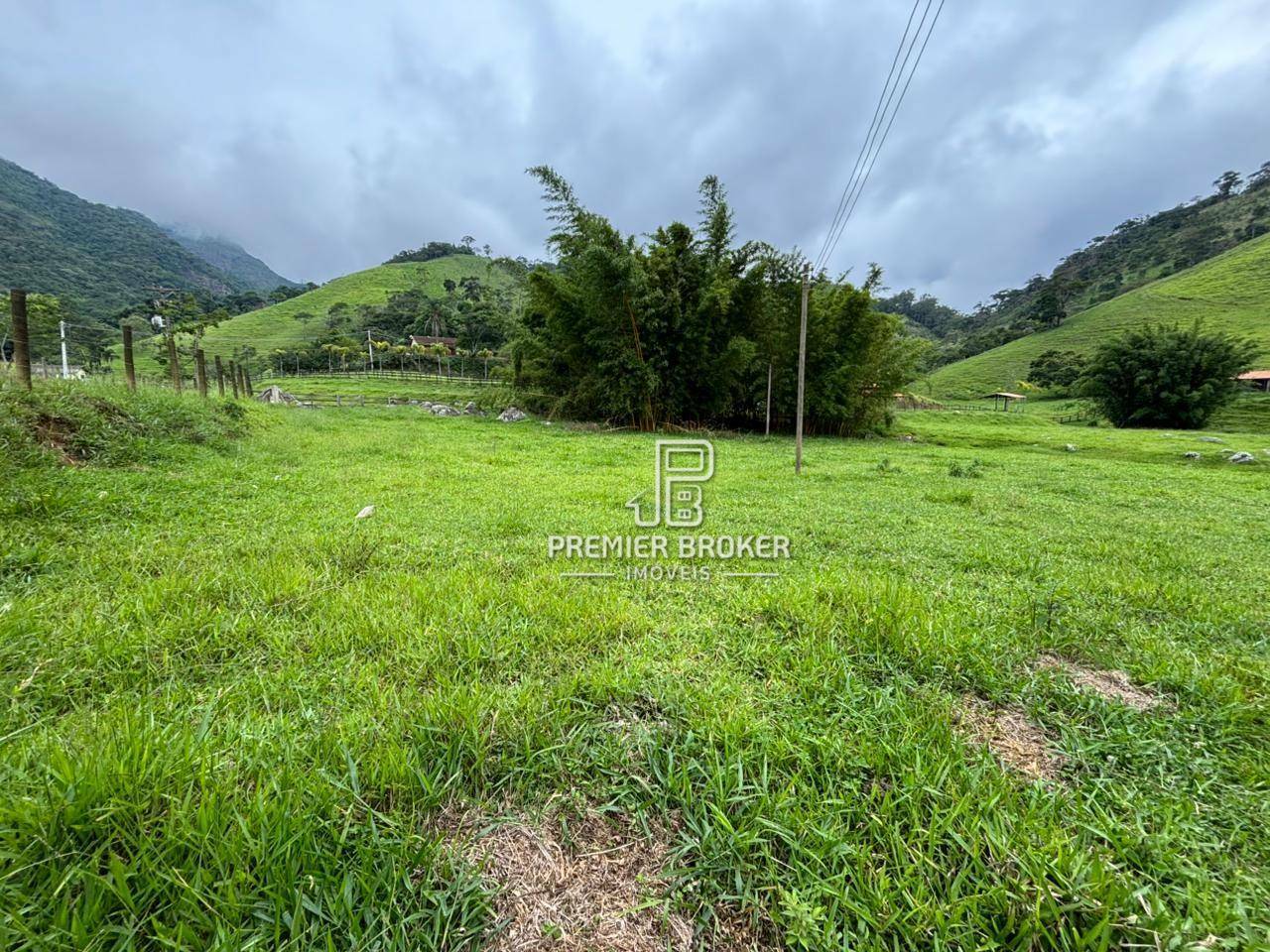 Sítio à venda com 3 quartos, 300m² - Foto 3