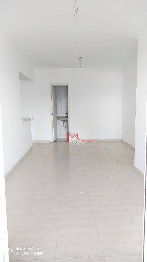 Apartamento à venda com 3 quartos, 92m² - Foto 2