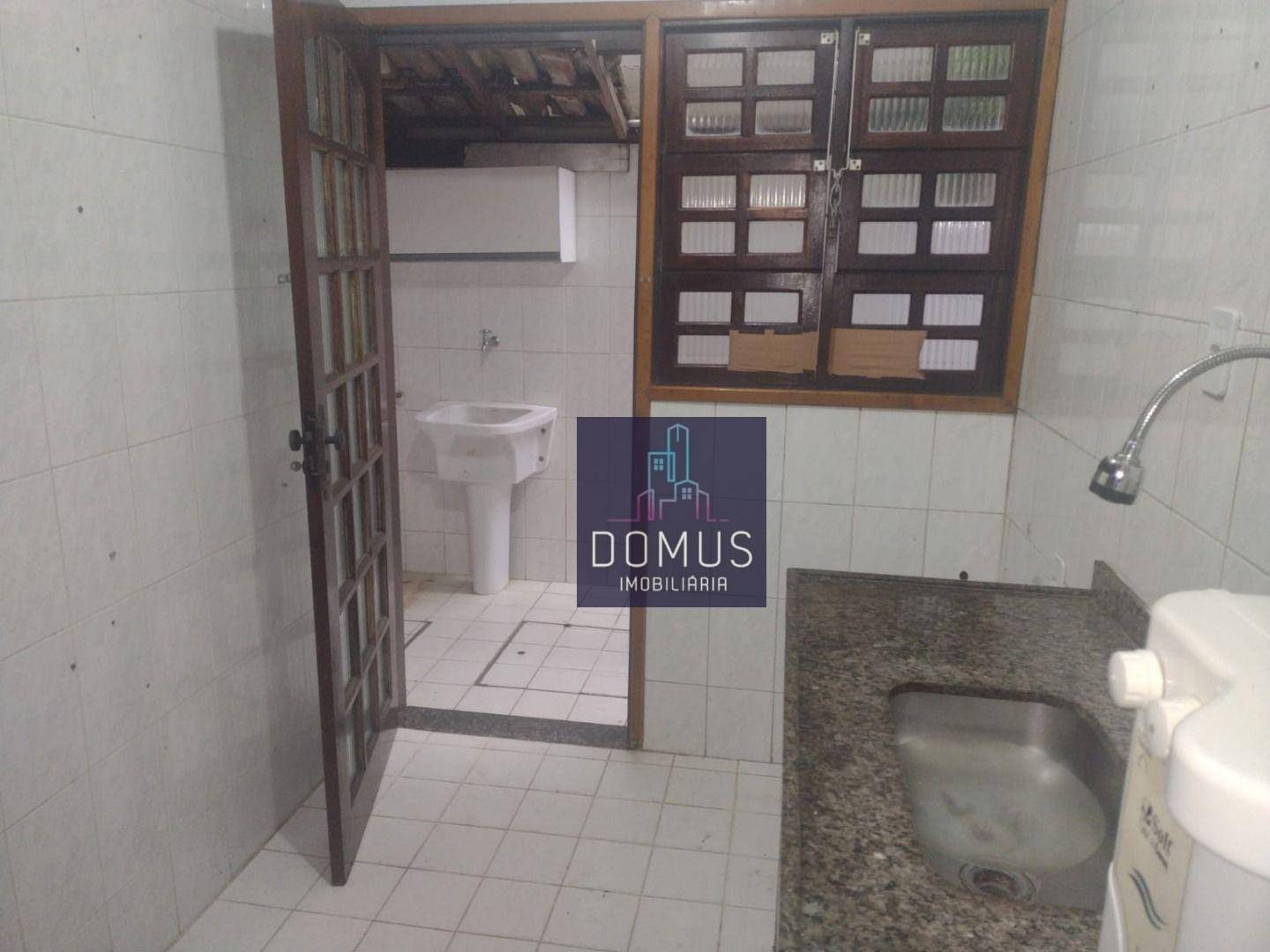 Casa à venda com 2 quartos, 80m² - Foto 13