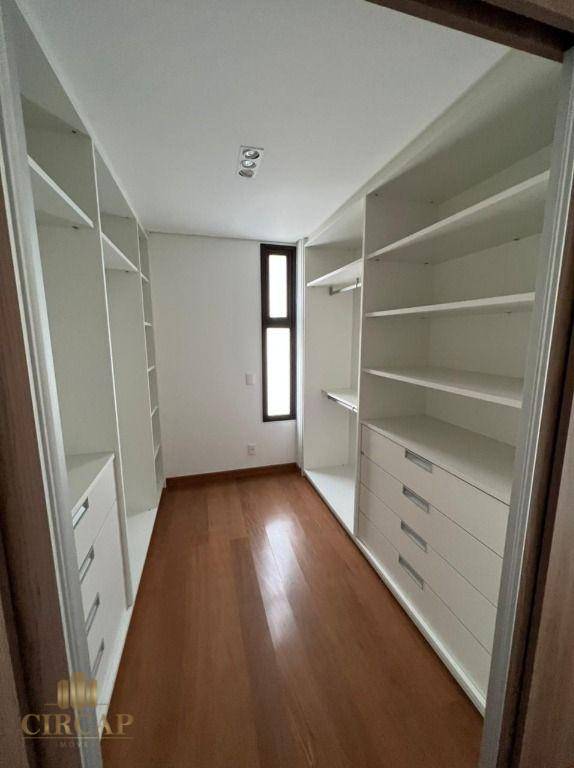 Apartamento à venda com 3 quartos, 322m² - Foto 24