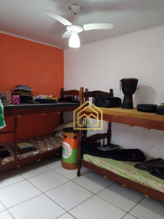 Casa à venda com 4 quartos, 180m² - Foto 8