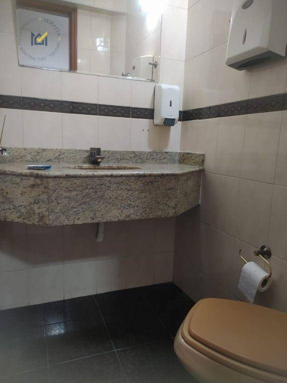 Casa para alugar com 5 quartos, 333m² - Foto 6