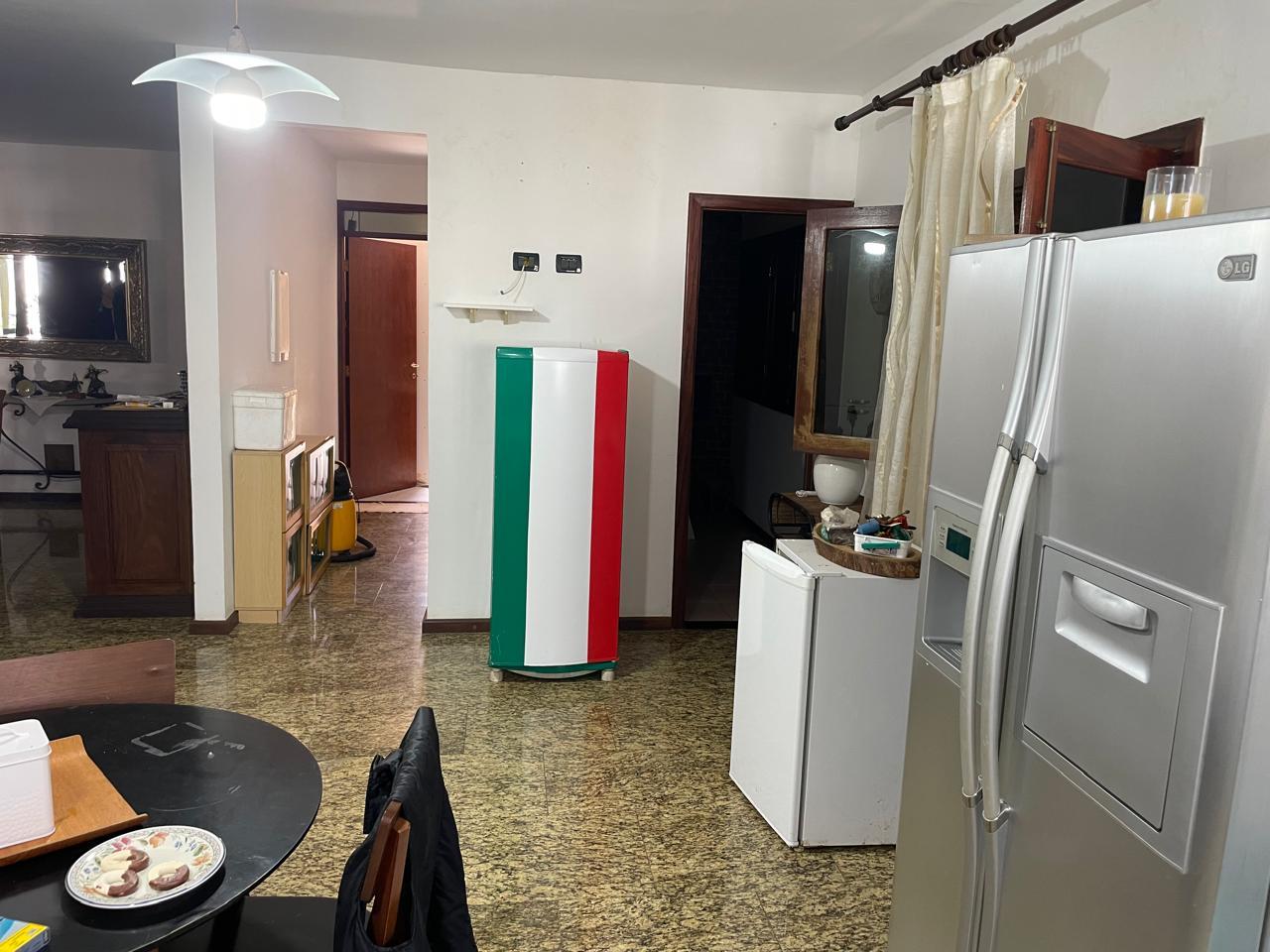 Casa à venda com 3 quartos, 960m² - Foto 16