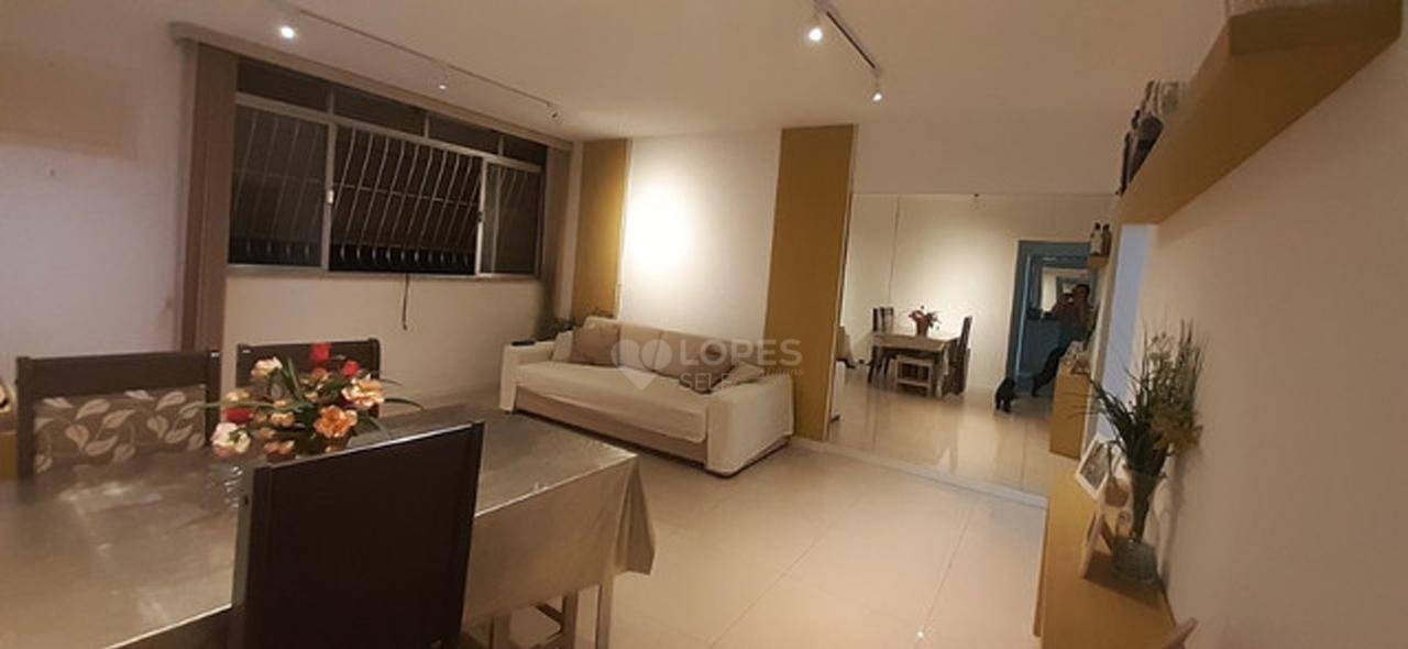 Apartamento à venda com 3 quartos, 120m² - Foto 2