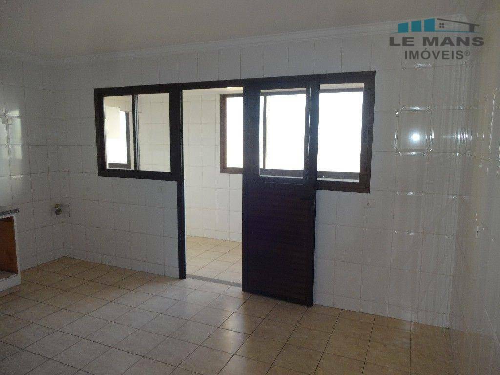 Apartamento à venda e aluguel com 3 quartos, 150m² - Foto 28