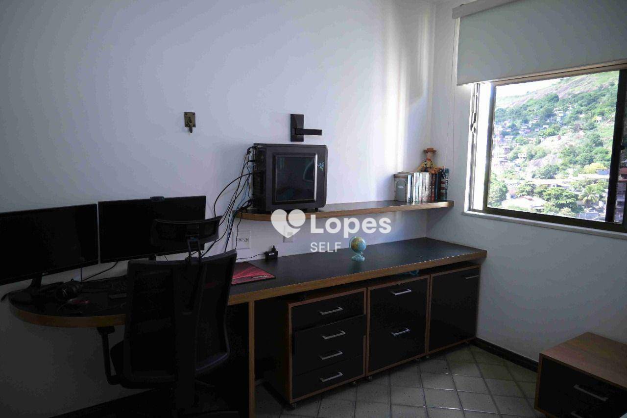 Apartamento à venda com 3 quartos, 138m² - Foto 9