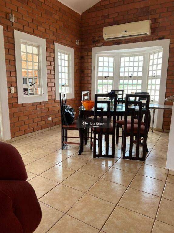 Casa de Condomínio à venda com 3 quartos, 180m² - Foto 2