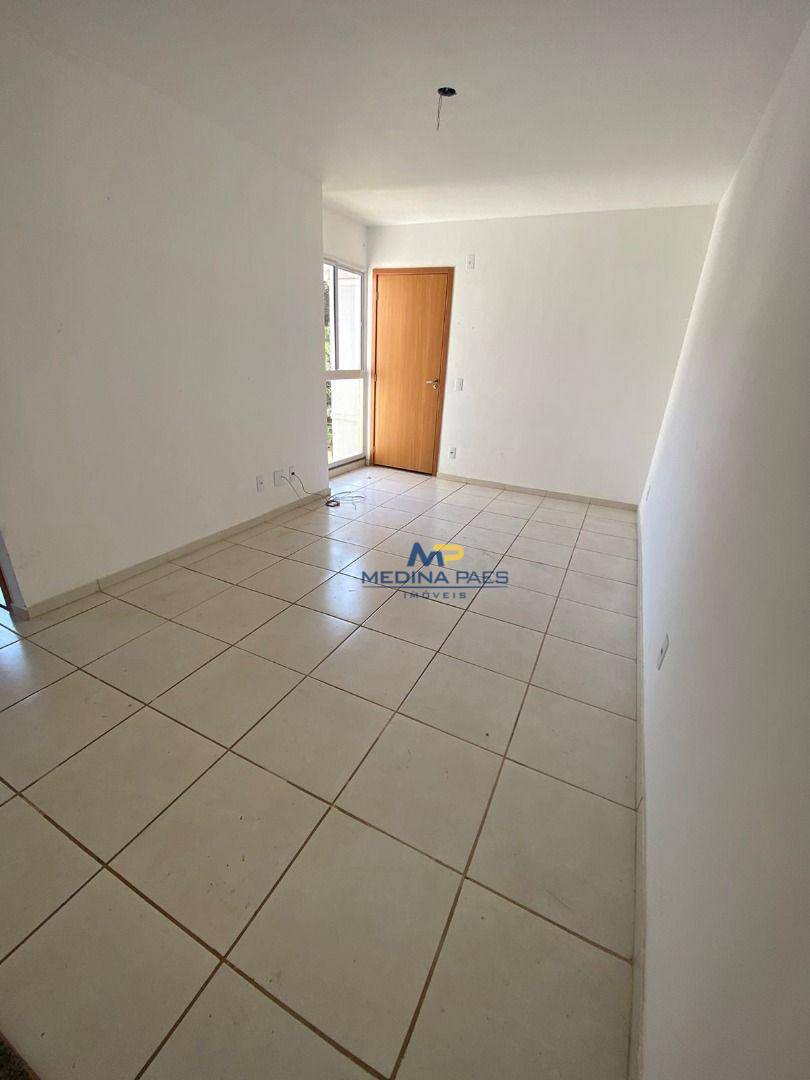 Apartamento à venda com 2 quartos, 60m² - Foto 2