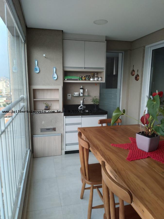 Apartamento à venda com 3 quartos, 98m² - Foto 2