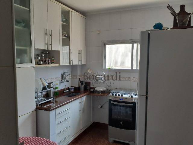 Apartamento à venda com 2 quartos, 80m² - Foto 19