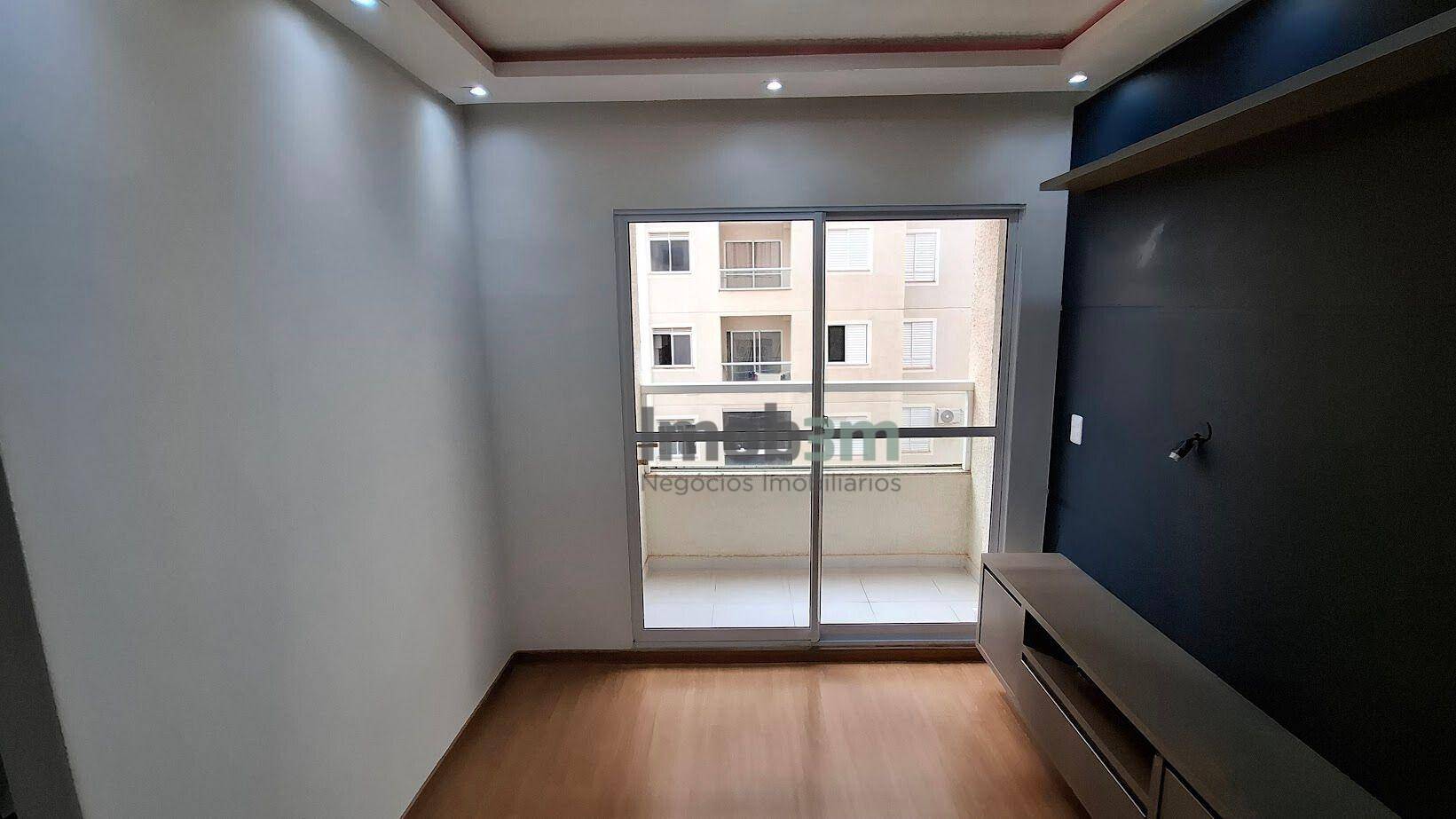 Apartamento à venda com 2 quartos, 43m² - Foto 3