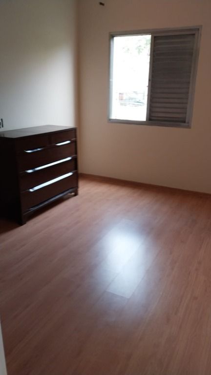 Apartamento à venda com 2 quartos, 70m² - Foto 11