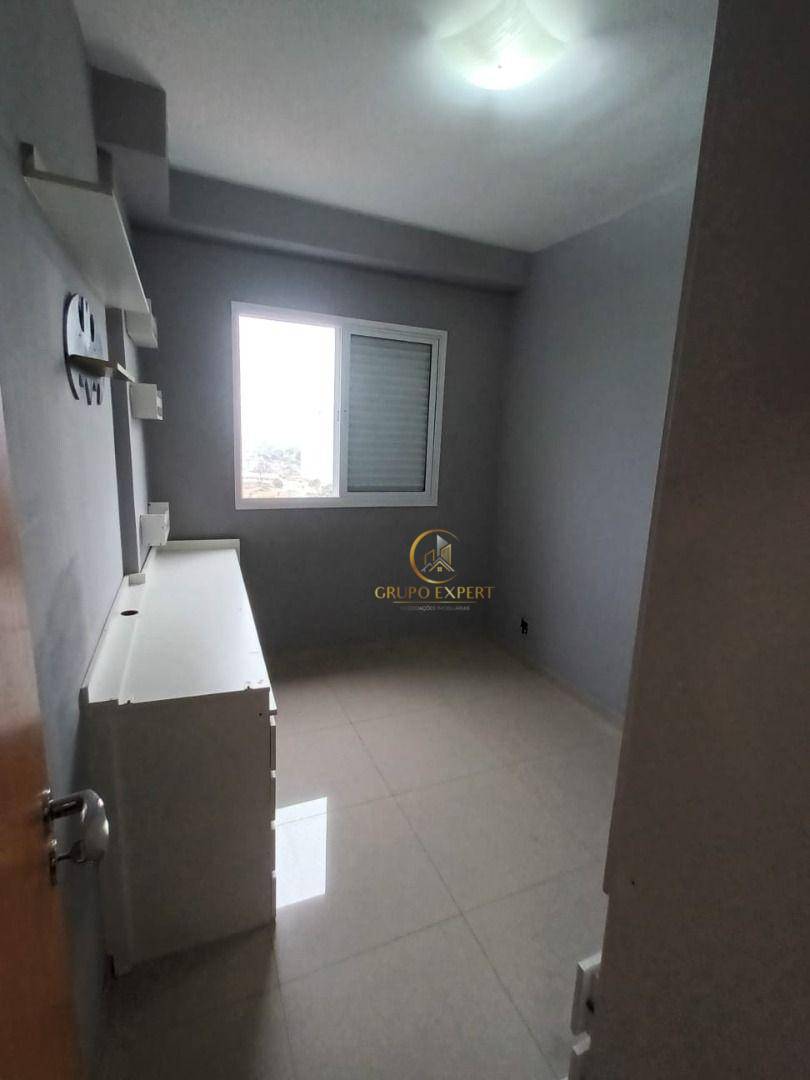 Apartamento à venda com 3 quartos, 97m² - Foto 11