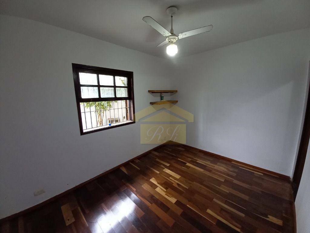 Casa à venda e aluguel com 3 quartos, 220m² - Foto 23