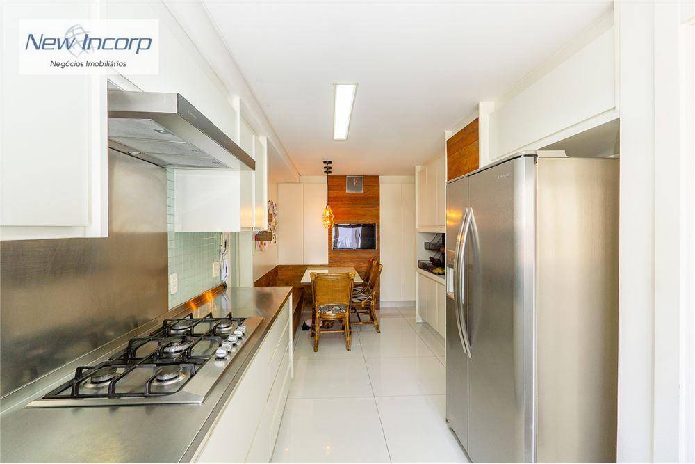 Apartamento à venda com 3 quartos, 209m² - Foto 15