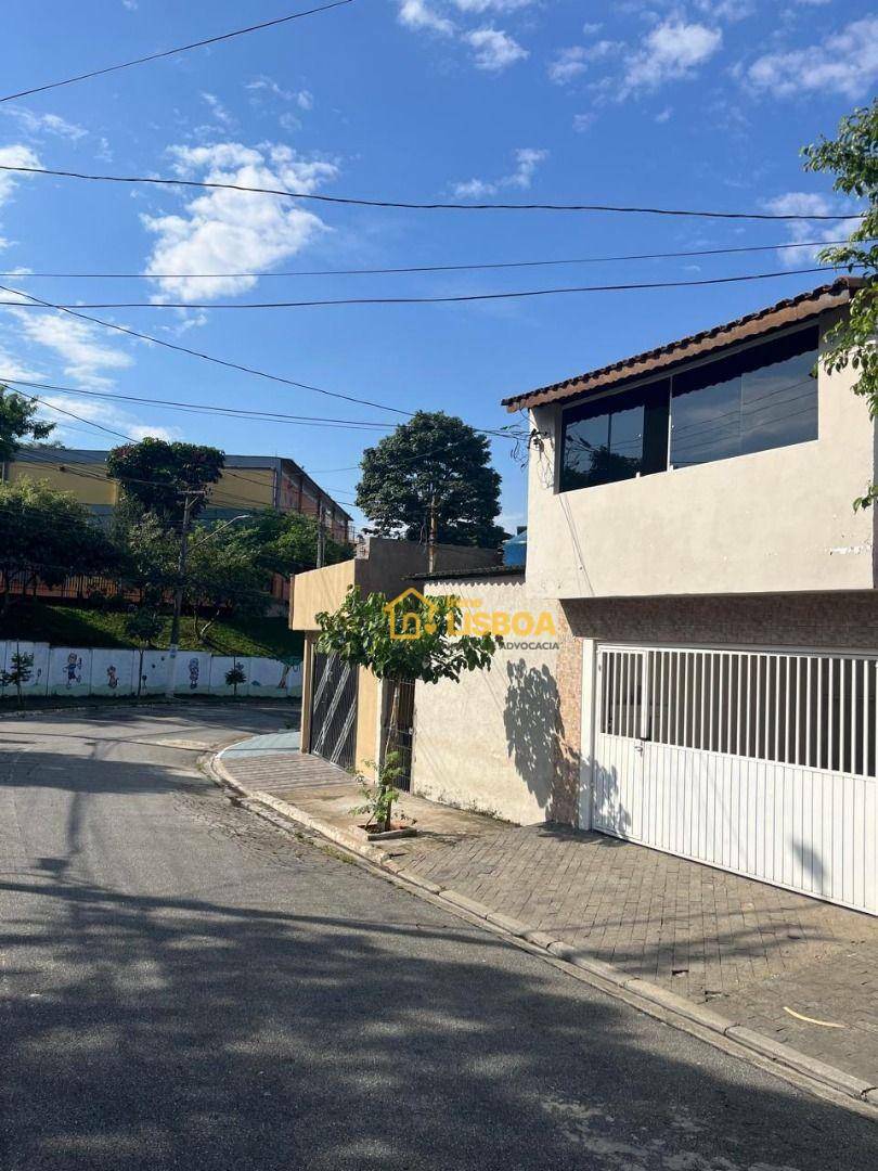 Casa para alugar com 2 quartos, 180m² - Foto 2