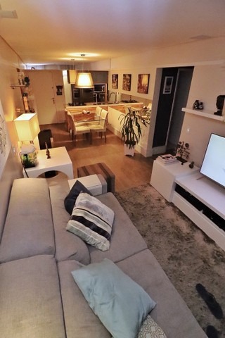 Apartamento à venda com 2 quartos, 61m² - Foto 4