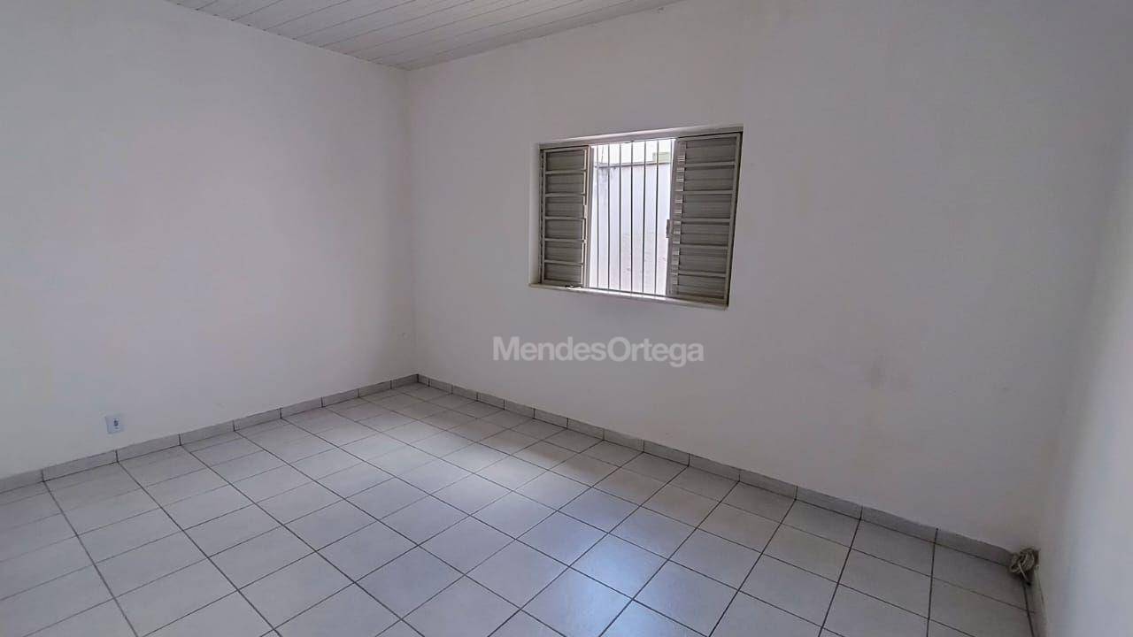 Casa à venda com 3 quartos, 143m² - Foto 14