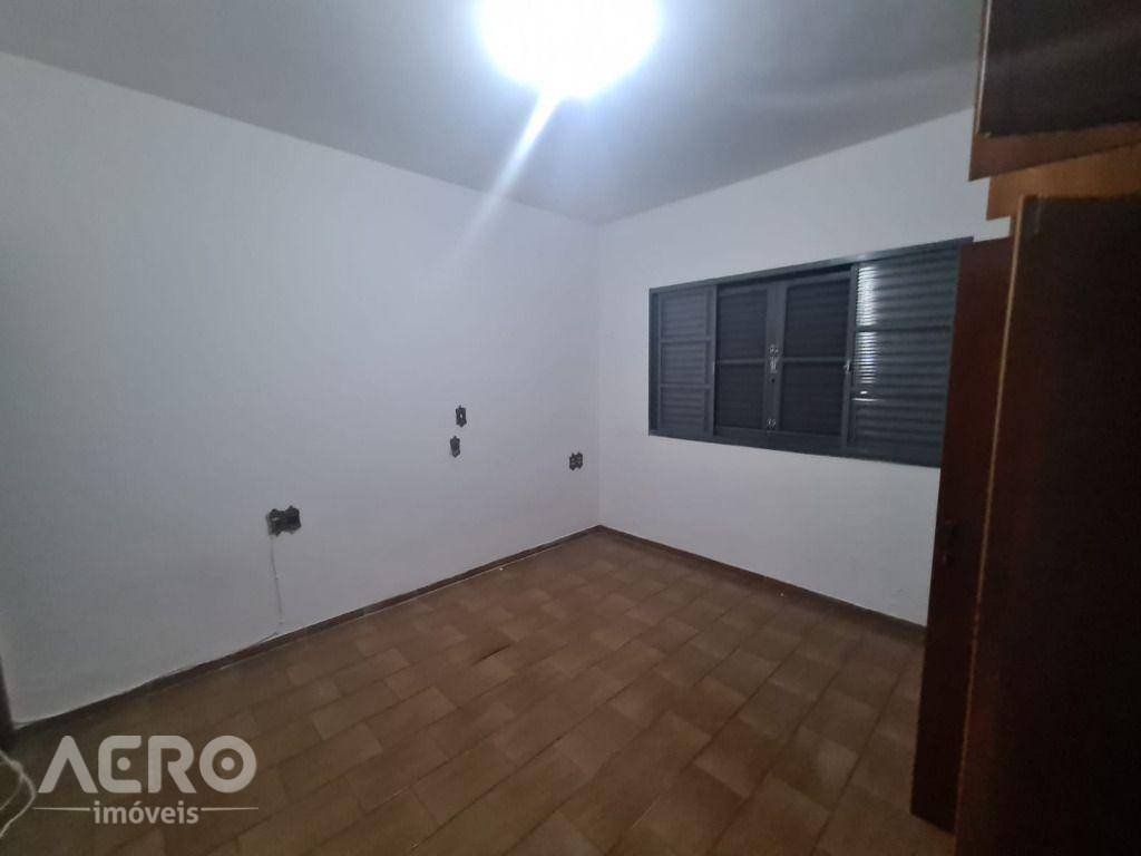 Casa à venda com 3 quartos, 182m² - Foto 29