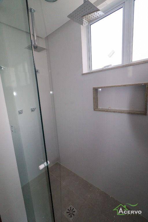 Apartamento à venda com 4 quartos, 258m² - Foto 20